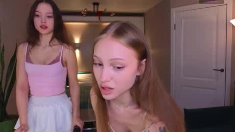 Snapshot of 2mamacitas chatting on 03.11.26 kittens team - Sandra and Kim online show from 03.11.26