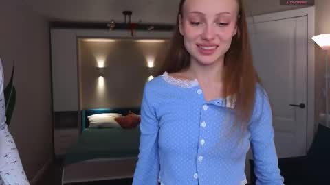 Snapshot of 2mamacitas chatting on 03.20.26 kittens team - Sandra and Kim online show from 03.20.26