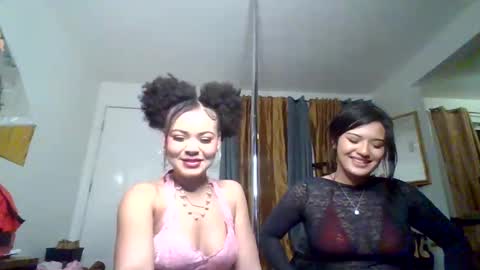 Snapshot of 2prettygirls1 chatting on 03.04.26 2prettygirls1 online show from 03.04.26