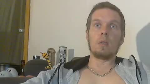 Snapshot of 2small4you83 chatting on 12.18.24 2small4you83 online show from 12.18.24