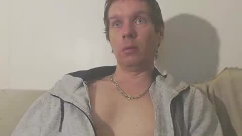 Snapshot of 2small4you83 chatting on 02.11.25 2small4you83 online show from 02.11.25