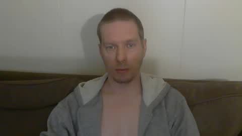 Snapshot of 2small4you83 chatting on 02.12.26 2small4you83 online show from 02.12.26