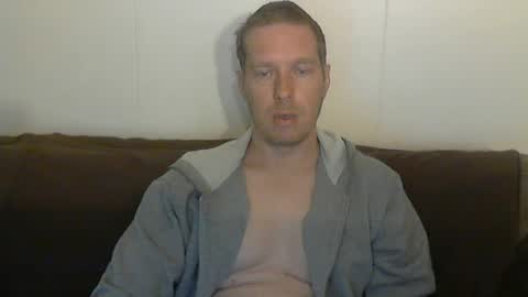 2small4you83 online show from 06.20.26