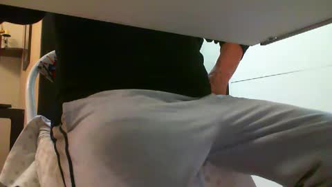 Snapshot of 3funlover chatting on 12.22.24 3funlover online show from 12.22.24