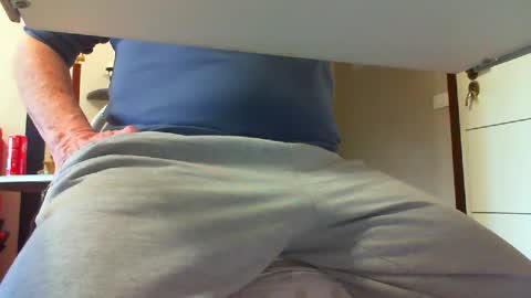 Snapshot of 3funlover chatting on 03.08.25 3funlover online show from 03.08.25