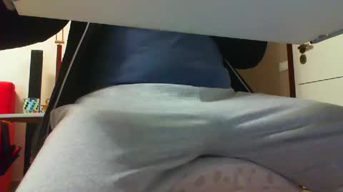 Snapshot of 3funlover chatting on 03.10.25 3funlover online show from 03.10.25