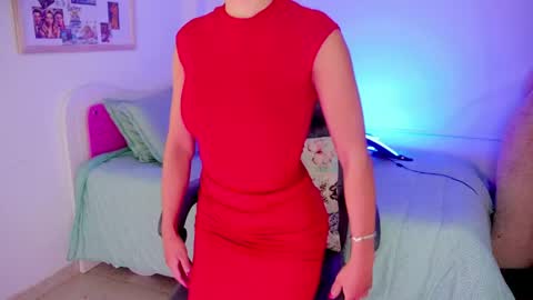 independent model online show from 05.05.26