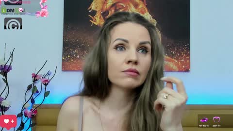Snapshot of 3lla_rose chatting on 02.08.25 Ella online show from 02.08.25