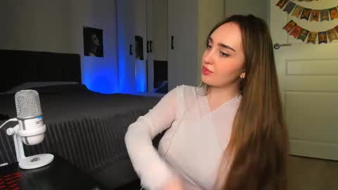 Eva online show from 04.24.26