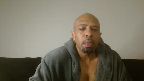 Snapshot of 420flyguy chatting on 12.12.24 420flyguy online show from 12.12.24