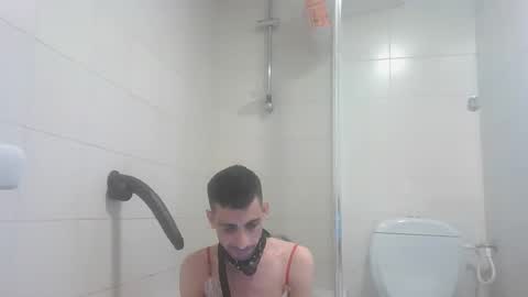 Snapshot of 55555558 chatting on 02.25.25 crazy101 online show from 02.25.25