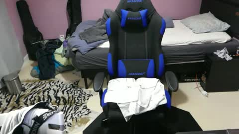 Larese Carlo online show from 03.13.26