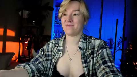 Snapshot of 5_in_one chatting on 01.13.25 Sunshine online show from 01.13.25