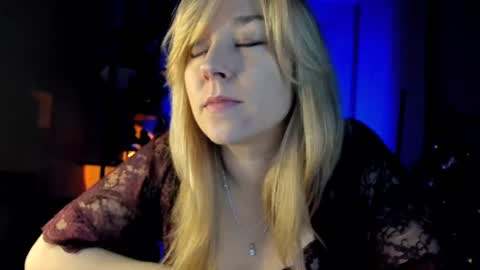 Snapshot of 5_in_one chatting on 02.05.25 Sunshine online show from 02.05.25