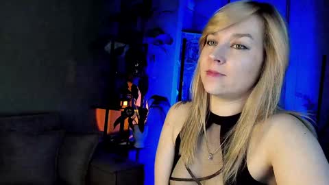 Snapshot of 5_in_one chatting on 02.08.25 Sunshine online show from 02.08.25