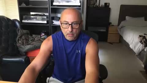 daddy vegas  for single women and couples here online show from 03.28.26