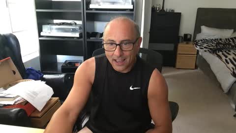 daddy vegas  for single women and couples here online show from 04.08.26