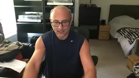 daddy vegas  for single women and couples here online show from 04.13.26