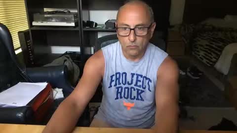 daddy vegas  for single women and couples here online show from 04.28.26