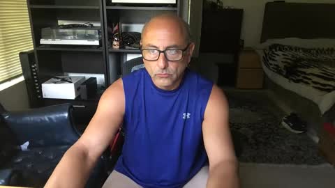 daddy vegas  for single women and couples here online show from 05.10.26