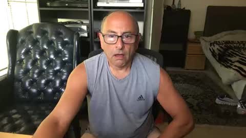 daddy vegas  for single women and couples here online show from 06.04.26