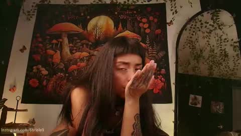 B R I E L A  online show from 05.13.26