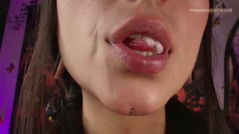 B R I E L A  online show from 05.21.26