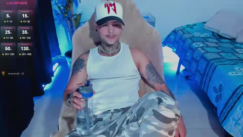 Snapshot of 777_stefantransmen chatting on 09.28.25 Stefan online show from 09.28.25