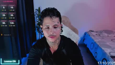 Snapshot of 777_stefantransmen chatting on 10.17.25 Stefan online show from 10.17.25