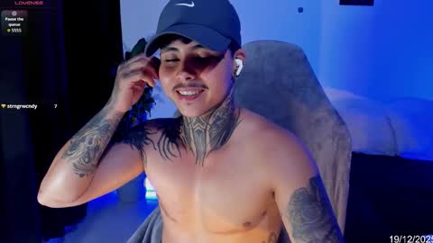 Snapshot of 777_stefantransmen chatting on 12.19.25 Stefan online show from 12.19.25