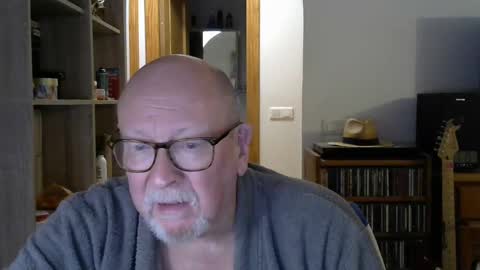 Snapshot of 7thsojourn chatting on 12.08.24 Papi online show from 12.08.24