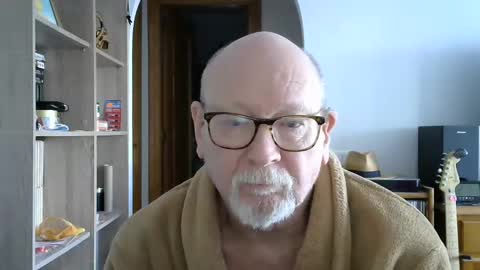 Snapshot of 7thsojourn chatting on 12.15.24 Papi online show from 12.15.24