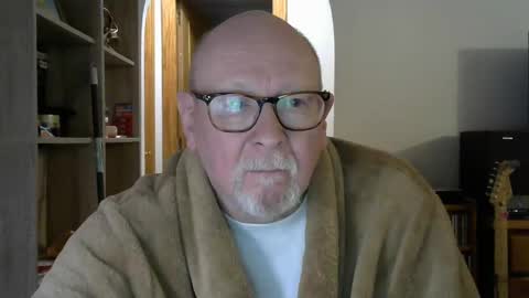 Snapshot of 7thsojourn chatting on 01.10.25 Papi online show from 01.10.25