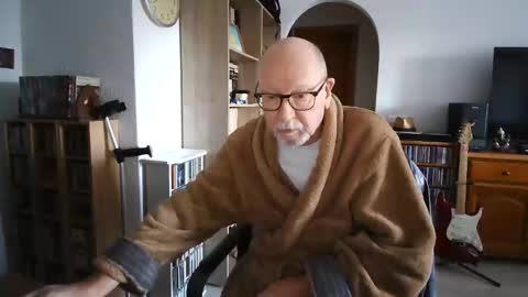 Snapshot of 7thsojourn chatting on 02.07.25 Papi online show from 02.07.25