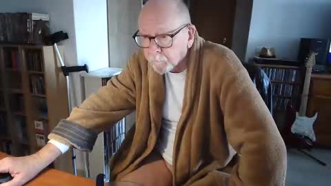 Snapshot of 7thsojourn chatting on 02.07.25 Papi online show from 02.07.25