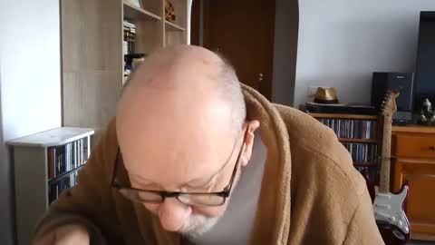 Snapshot of 7thsojourn chatting on 02.08.25 Papi online show from 02.08.25