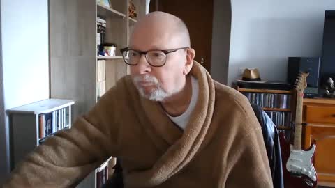 Snapshot of 7thsojourn chatting on 02.09.25 Papi online show from 02.09.25