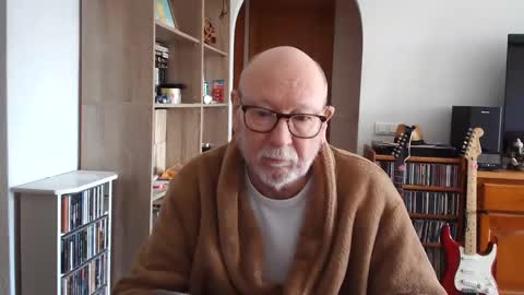 Snapshot of 7thsojourn chatting on 02.25.25 Papi online show from 02.25.25