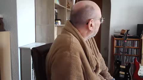 Snapshot of 7thsojourn chatting on 02.28.25 Papi online show from 02.28.25