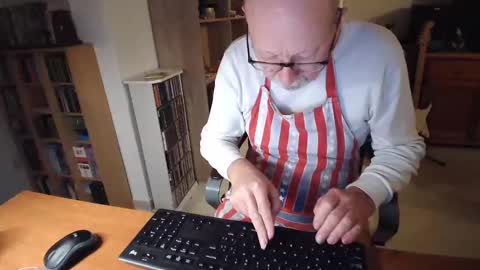 Snapshot of 7thsojourn chatting on 03.02.25 Papi online show from 03.02.25