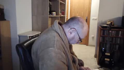 Snapshot of 7thsojourn chatting on 03.05.25 Papi online show from 03.05.25