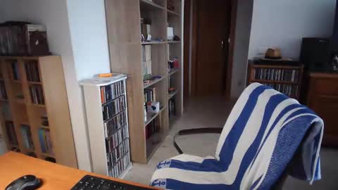 Snapshot of 7thsojourn chatting on 12.16.25 Papi online show from 12.16.25