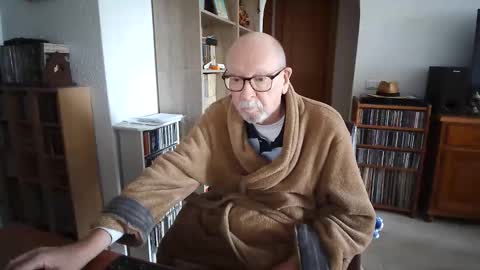 Snapshot of 7thsojourn chatting on 01.06.26 Papi online show from 01.06.26