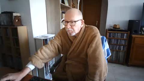 Snapshot of 7thsojourn chatting on 01.07.26 Papi online show from 01.07.26