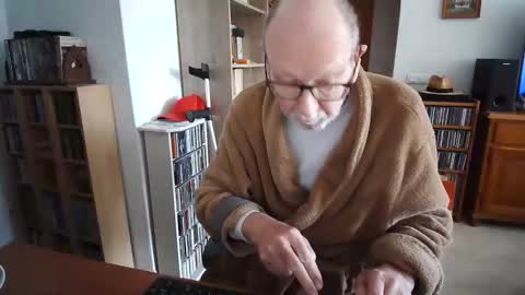 Snapshot of 7thsojourn chatting on 02.08.26 Papi online show from 02.08.26