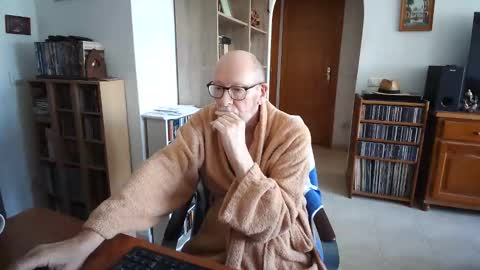 Snapshot of 7thsojourn chatting on 02.25.26 Papi online show from 02.25.26