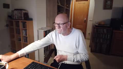 Snapshot of 7thsojourn chatting on 03.09.26 Papi online show from 03.09.26