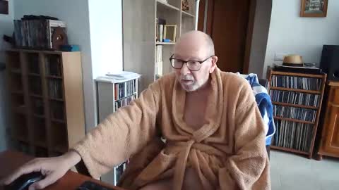 Snapshot of 7thsojourn chatting on 03.11.26 Papi online show from 03.11.26