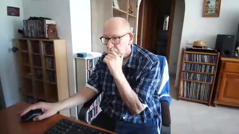 Snapshot of 7thsojourn chatting on 03.25.26 Papi online show from 03.25.26