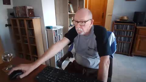  Papi  online show from 04.19.26